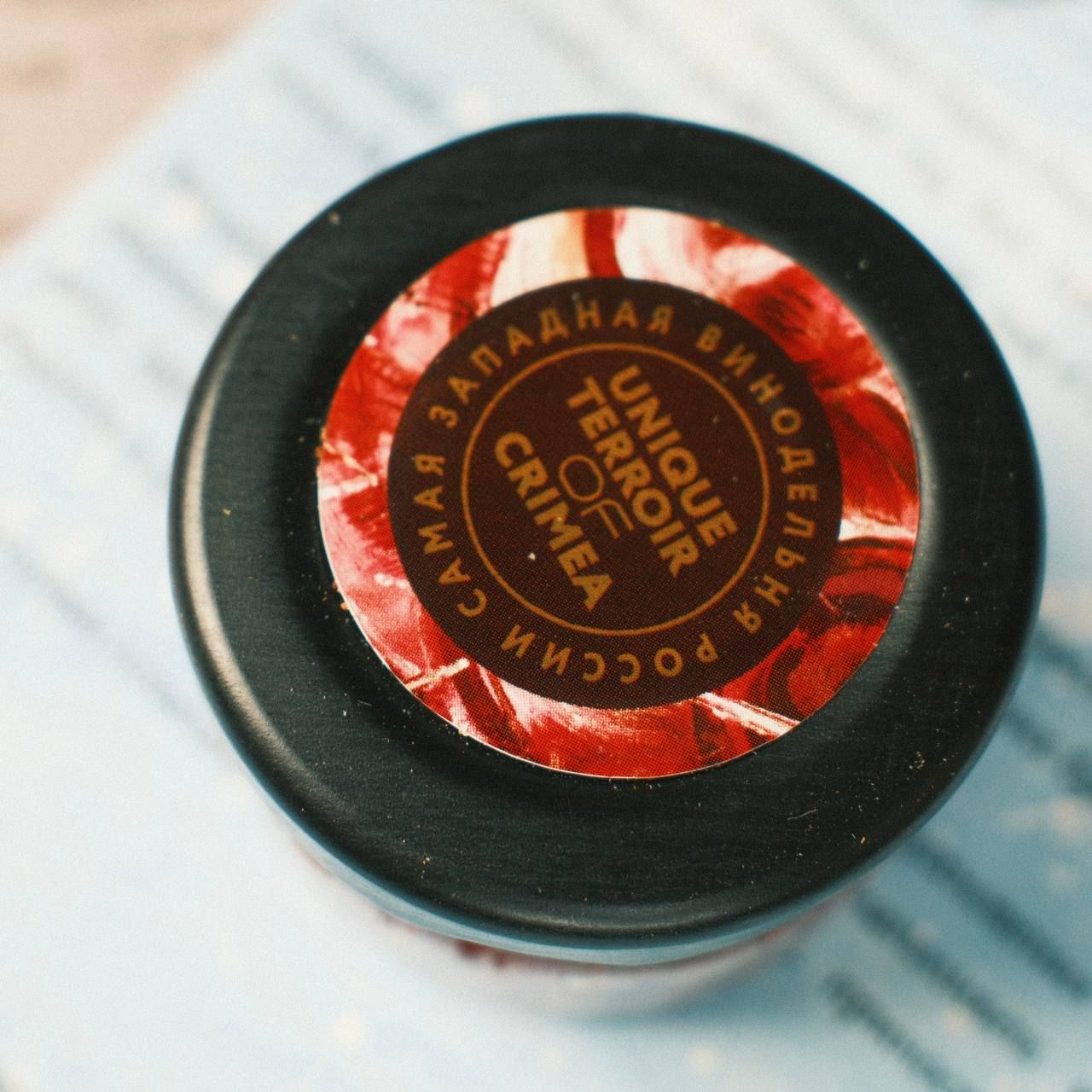 На съезде друзей Догмы мы познакомились с Валентином Фридом, владельцем винодельни Kalos...