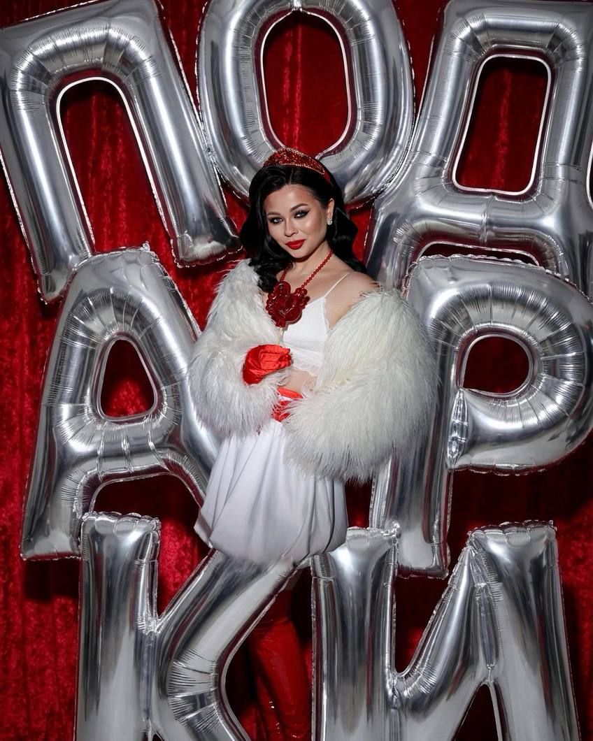 Пост из канала hookah4russian Новый год отгуляли, а подарки не заканчиваются. Ещё есть шанс забрать: | HOOKAH-HOUSE | Доставка и аренда кальянов Новый год отгуляли, а подарки не заканчиваются. Ещё есть шанс забрать: