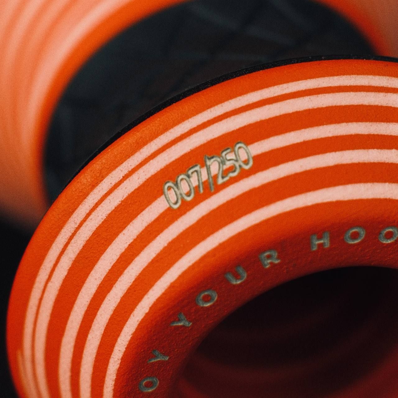 Ой, чуть не забыл, любите новогодние лимитки?)