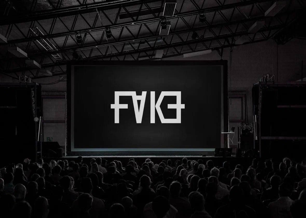 Почему FAKE? Потому что быть как все - это скучно! 😝