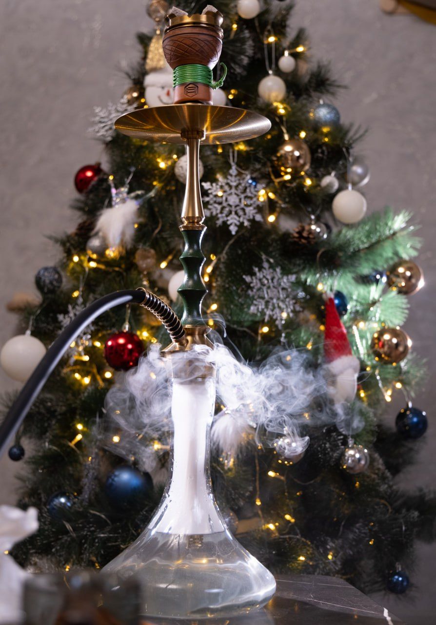 Праздник к нам приходит вместе с Japona Hookah 🎄
