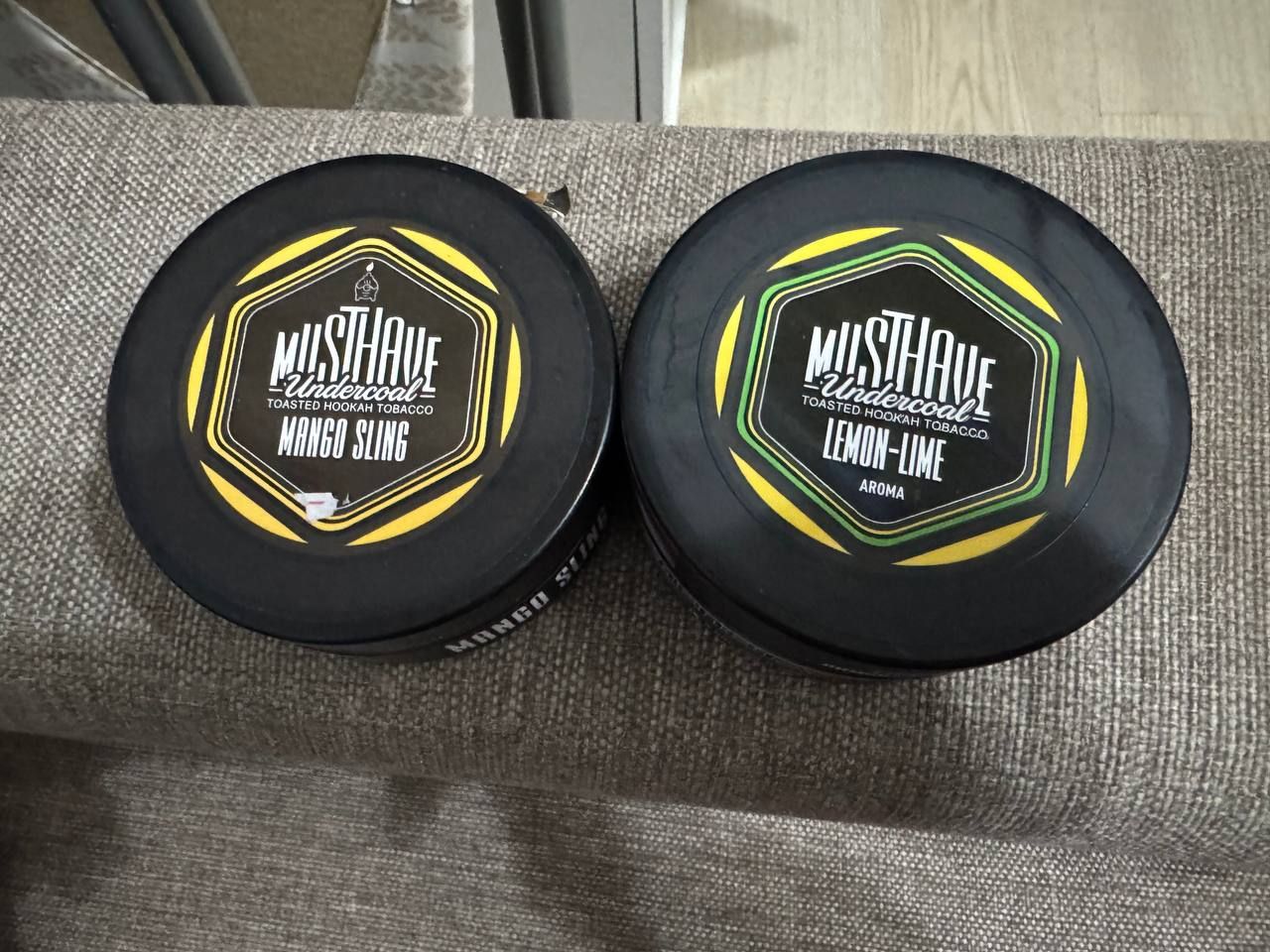 Рядом с домом беда с большим Мастхэв, поэтому взял 2 эти банки...