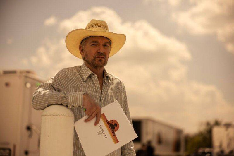 У крутейшего сериала Landman вышел второй сезон . 